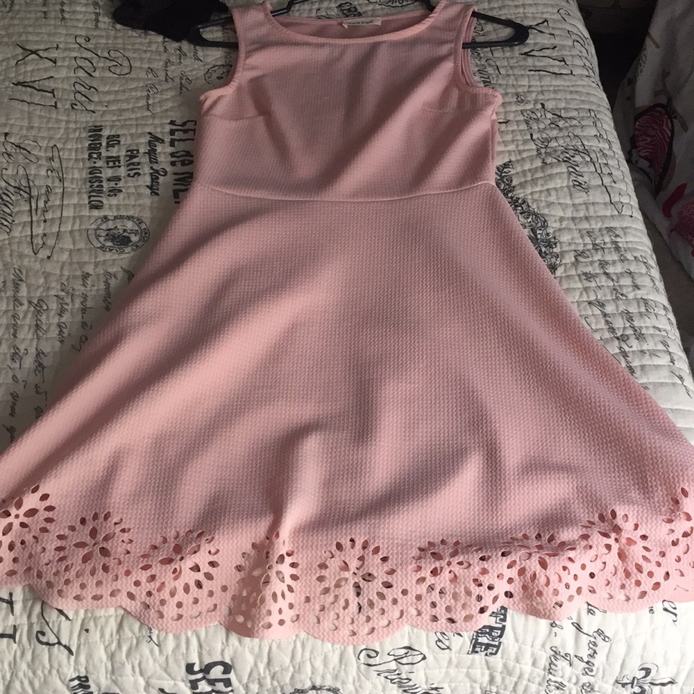 pink dress
